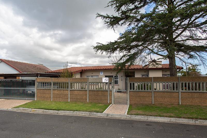 4 Bedroom Property for Sale in Eden Park Western Cape